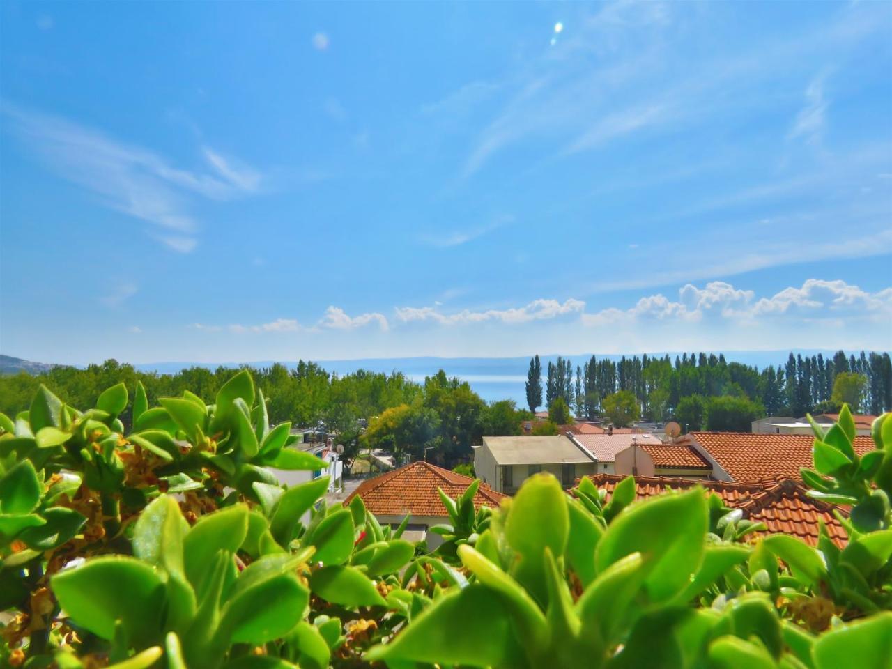 Apartments Zvone Омиш Экстерьер фото