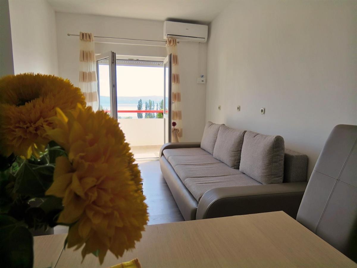 Apartments Zvone Омиш Экстерьер фото